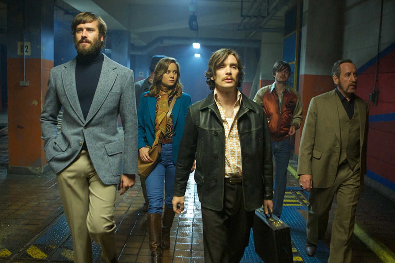 Armie Hammer, Brie Larson, Cillian Murphy, Sam Riley, and Michael Smiley in FREE FIRE